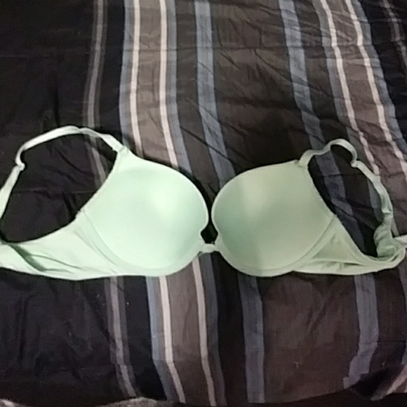 Victoria Secret 34C Bra - Picture 3 of 4